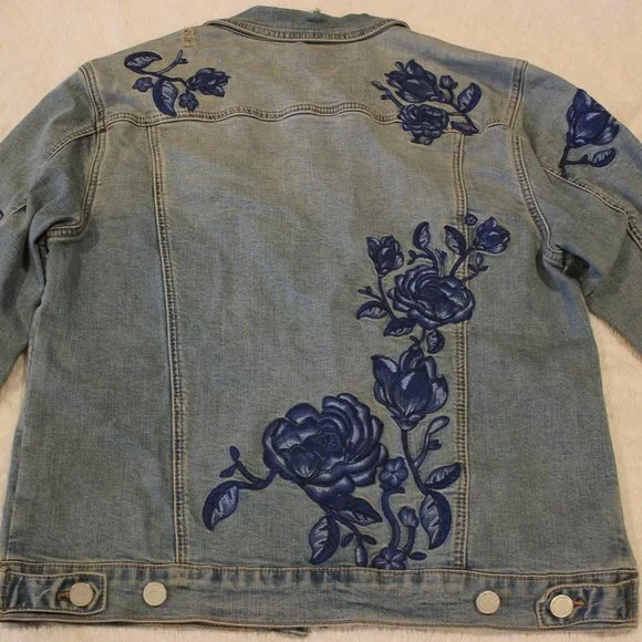 BLANKNYC Jean Jacket With Floral Embroidery - Picture 2 of 5